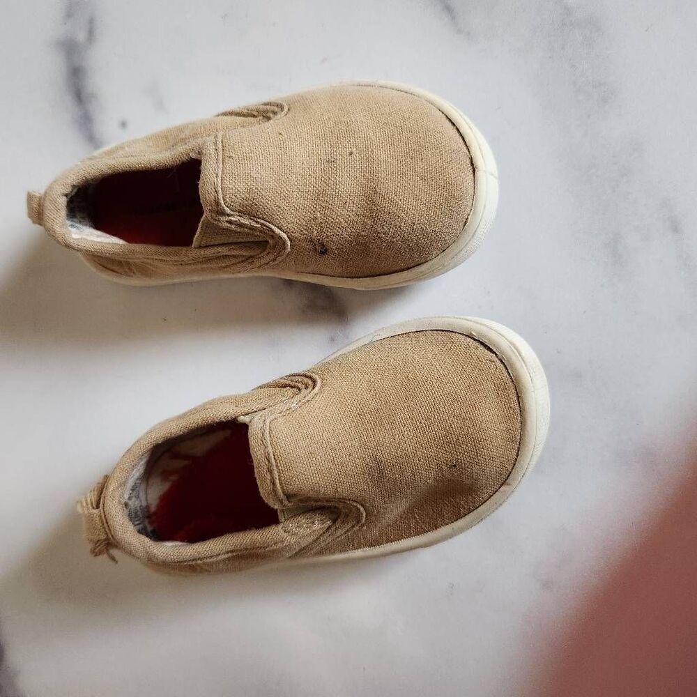 Baby boy garanimals size 4 canvas slip-on tan khaki shoes skater casual